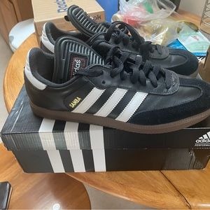 Adidas Samba classic, black, NWOT, great condition